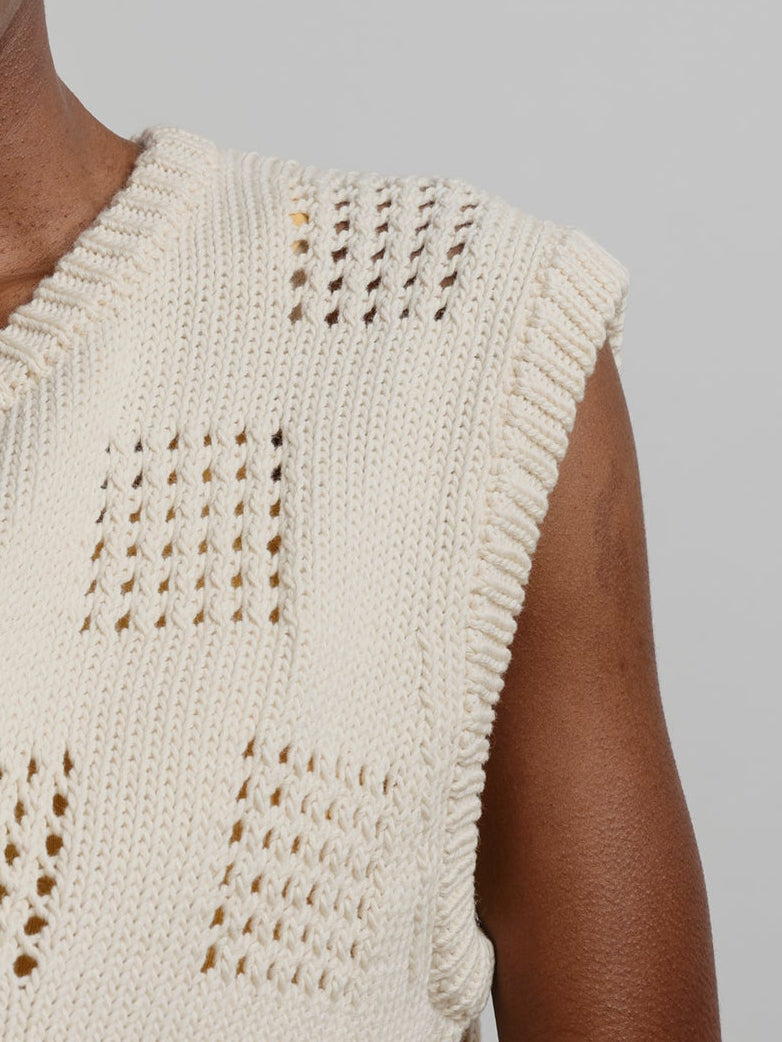 Katt Eyelet Vest - Shell