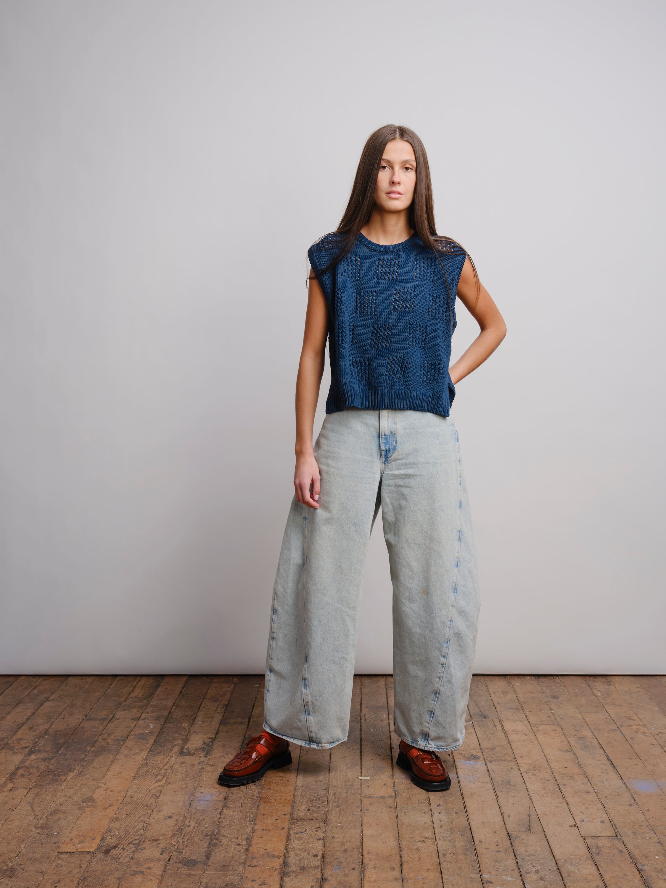 Katt Eyelet Vest - Viridian