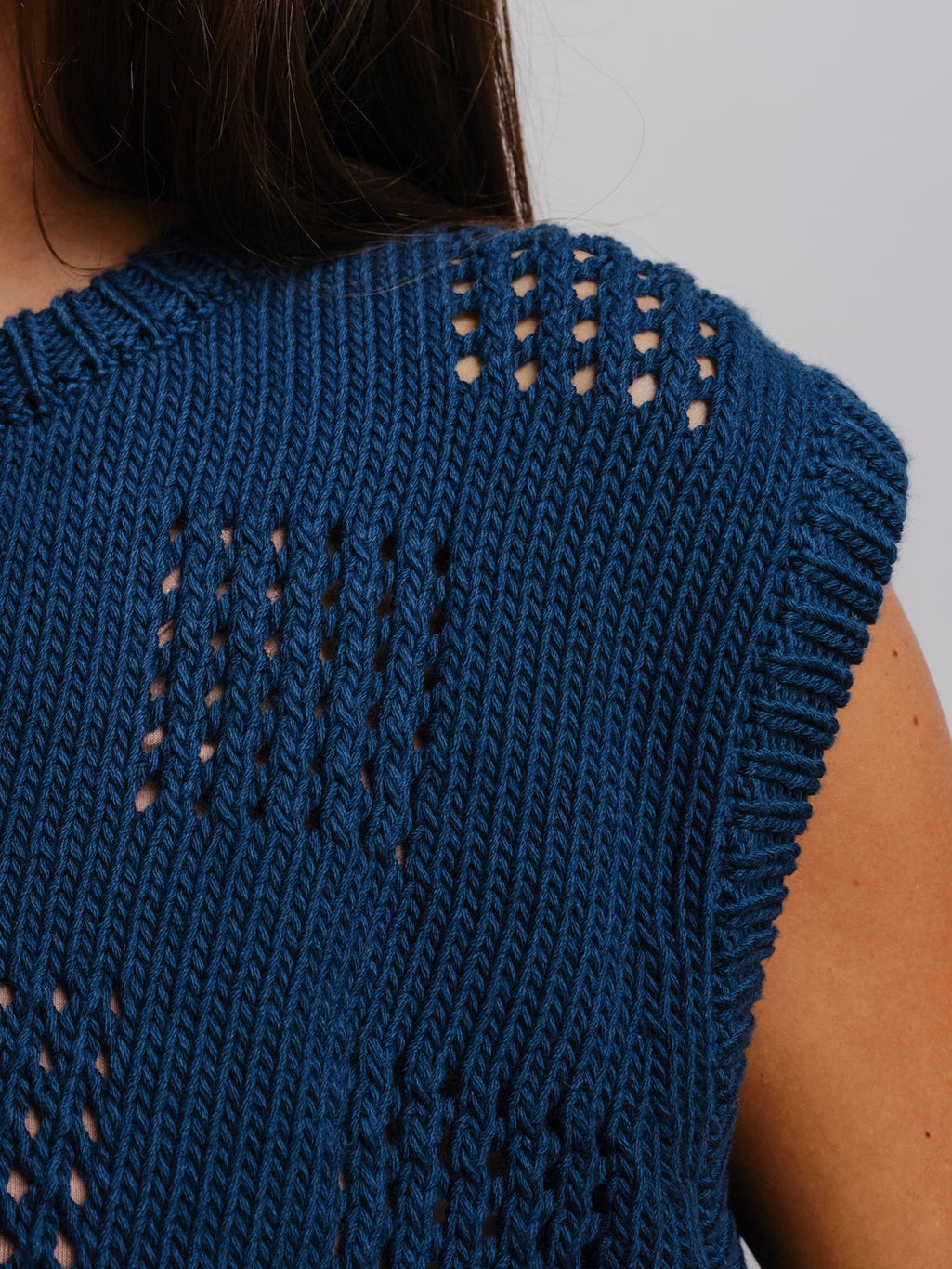 Katt Eyelet Vest - Viridian
