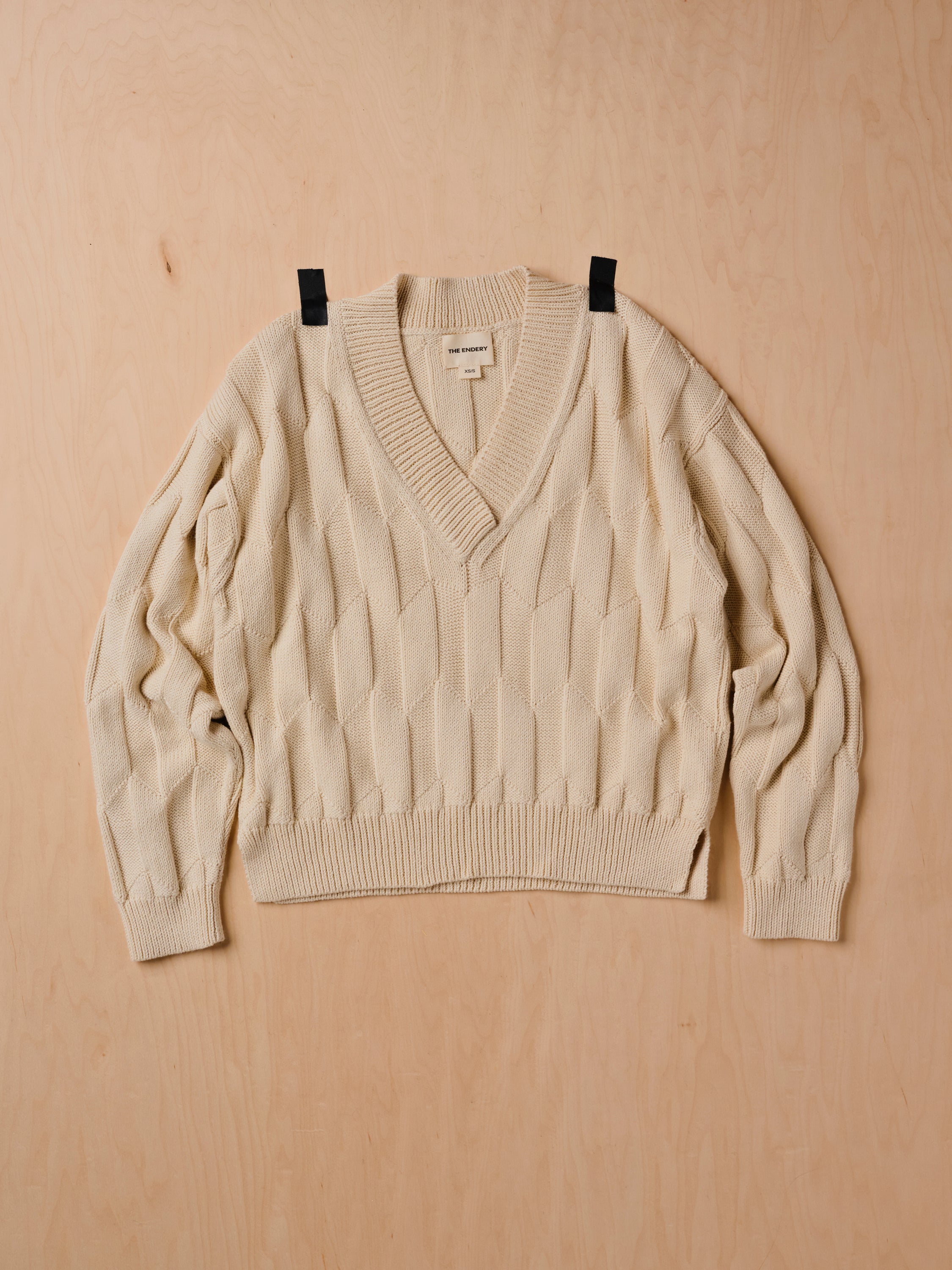 Lilly Chevron V-Neck Sweater - Plaster