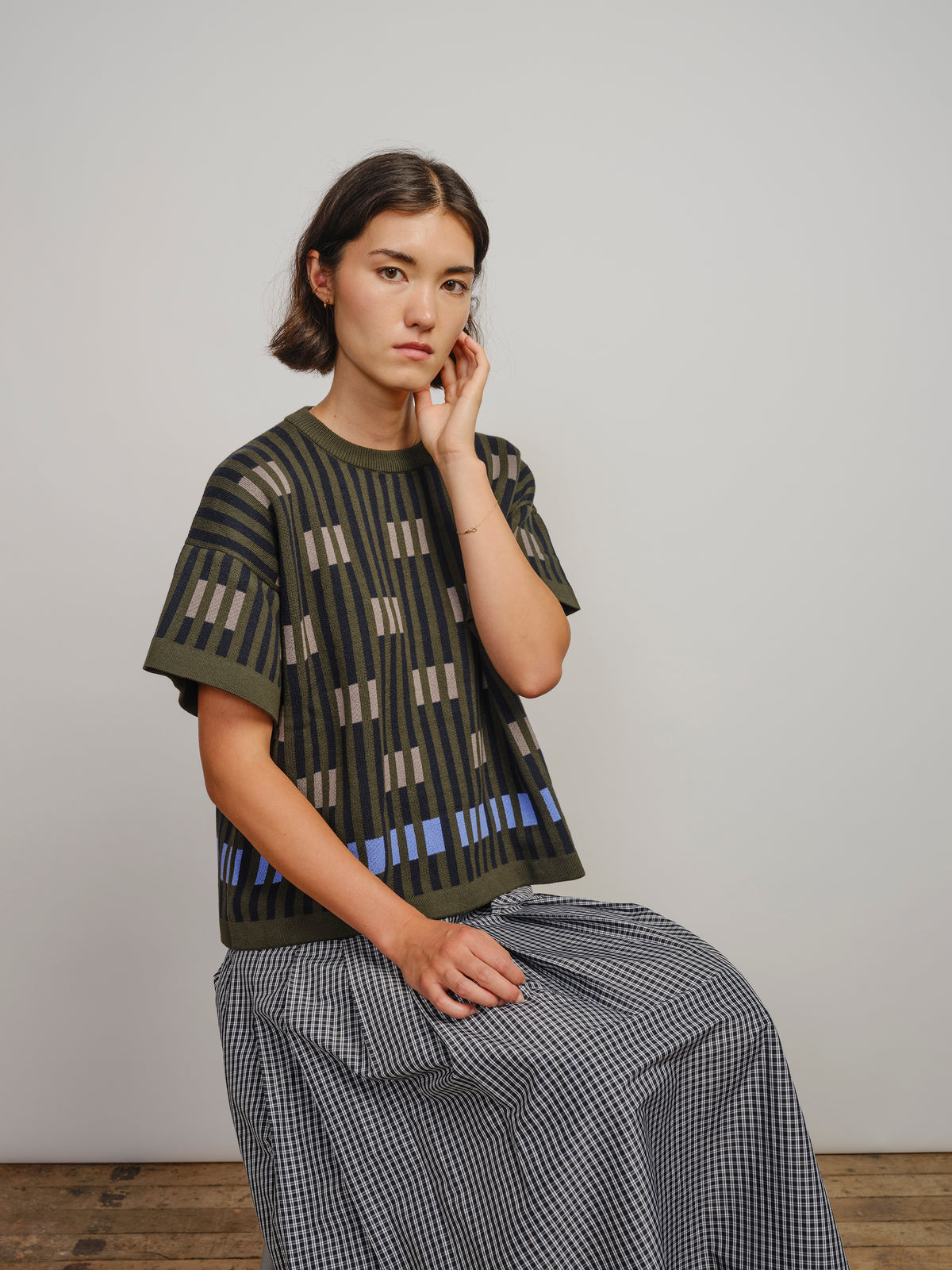 Bauhaus Short Sleeve Sweater Tee - Cinder