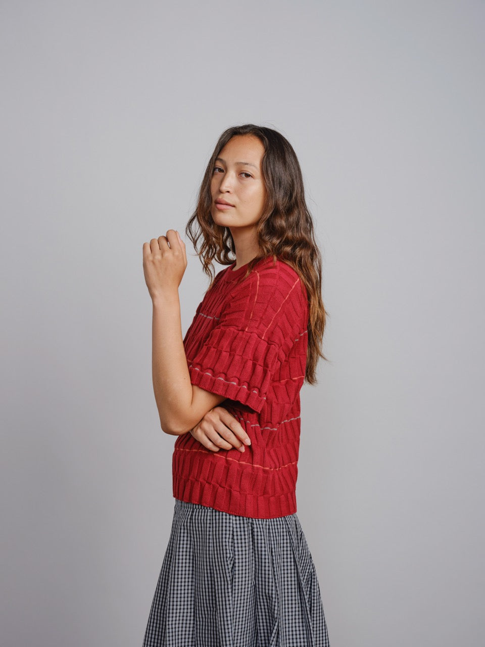 The Endery Wiggle Stripe Knit Grid Tee, Currant — red cotton tee