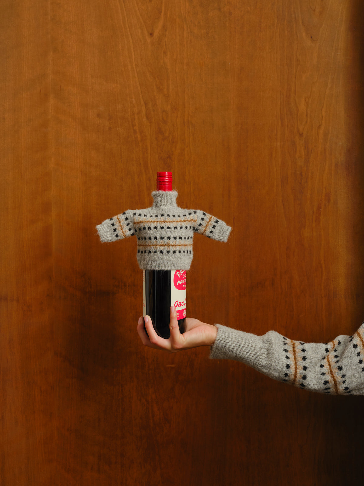 wine-bottle-sweater-fair-isle-artisan-knit