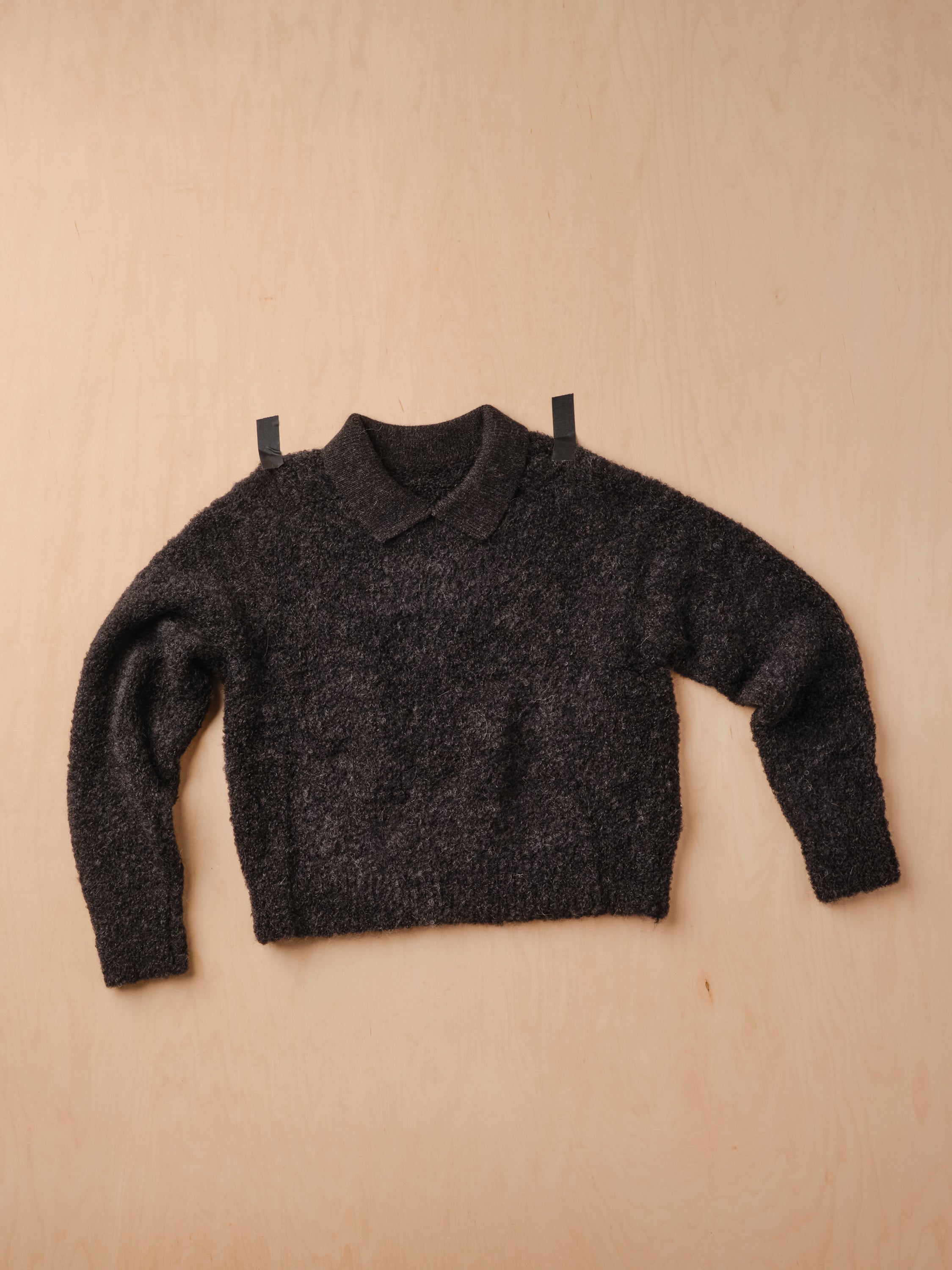 Bouclé Collared Long Sleeve Ruben Tee - Anthracite