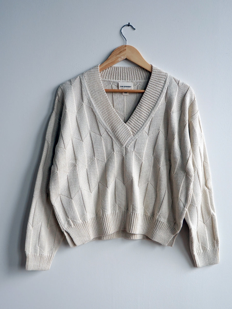 Lilly Chevron V-Neck Sweater - Plaster