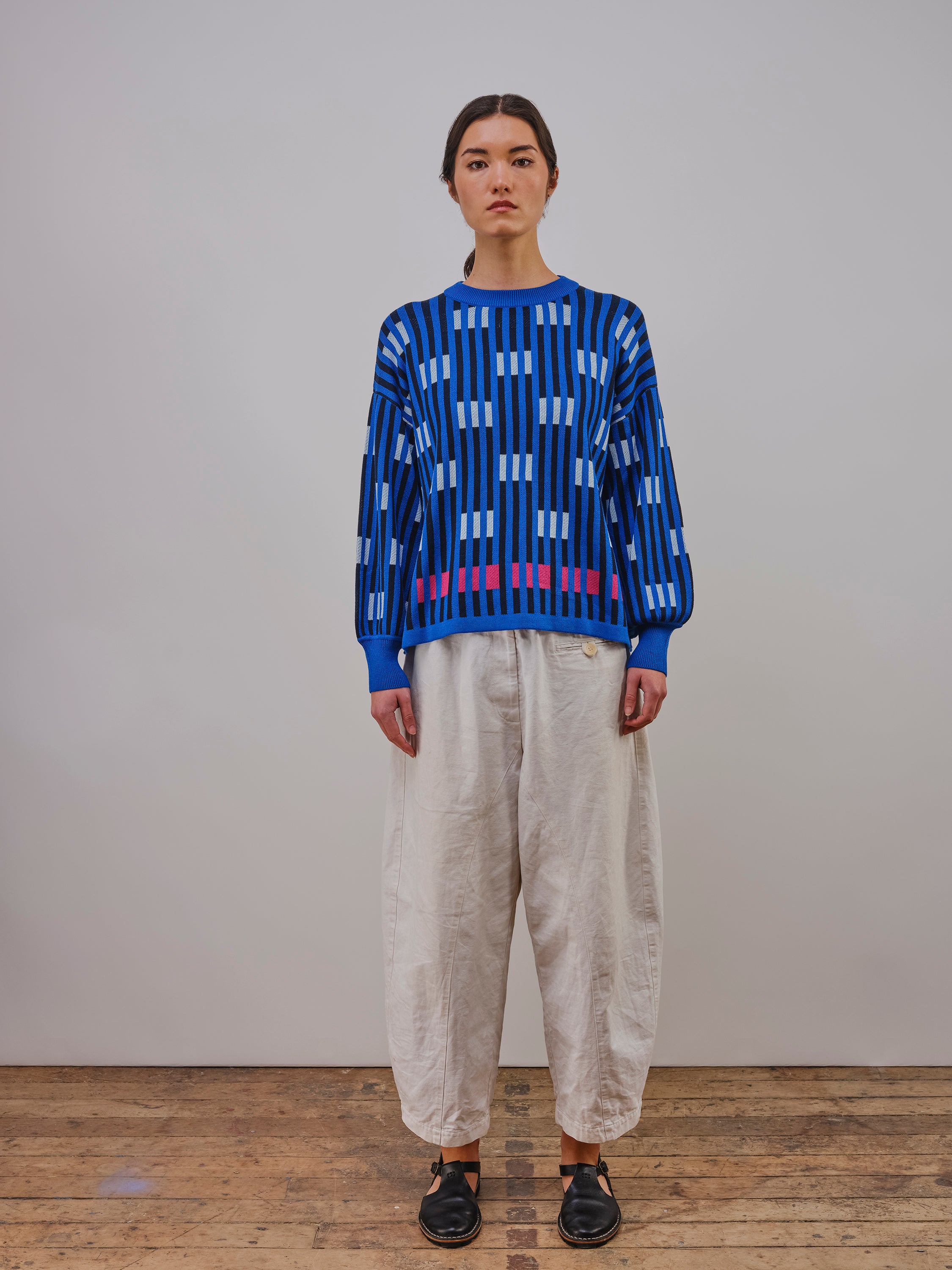 Bauhaus L/S Crew Sweater - Hologram