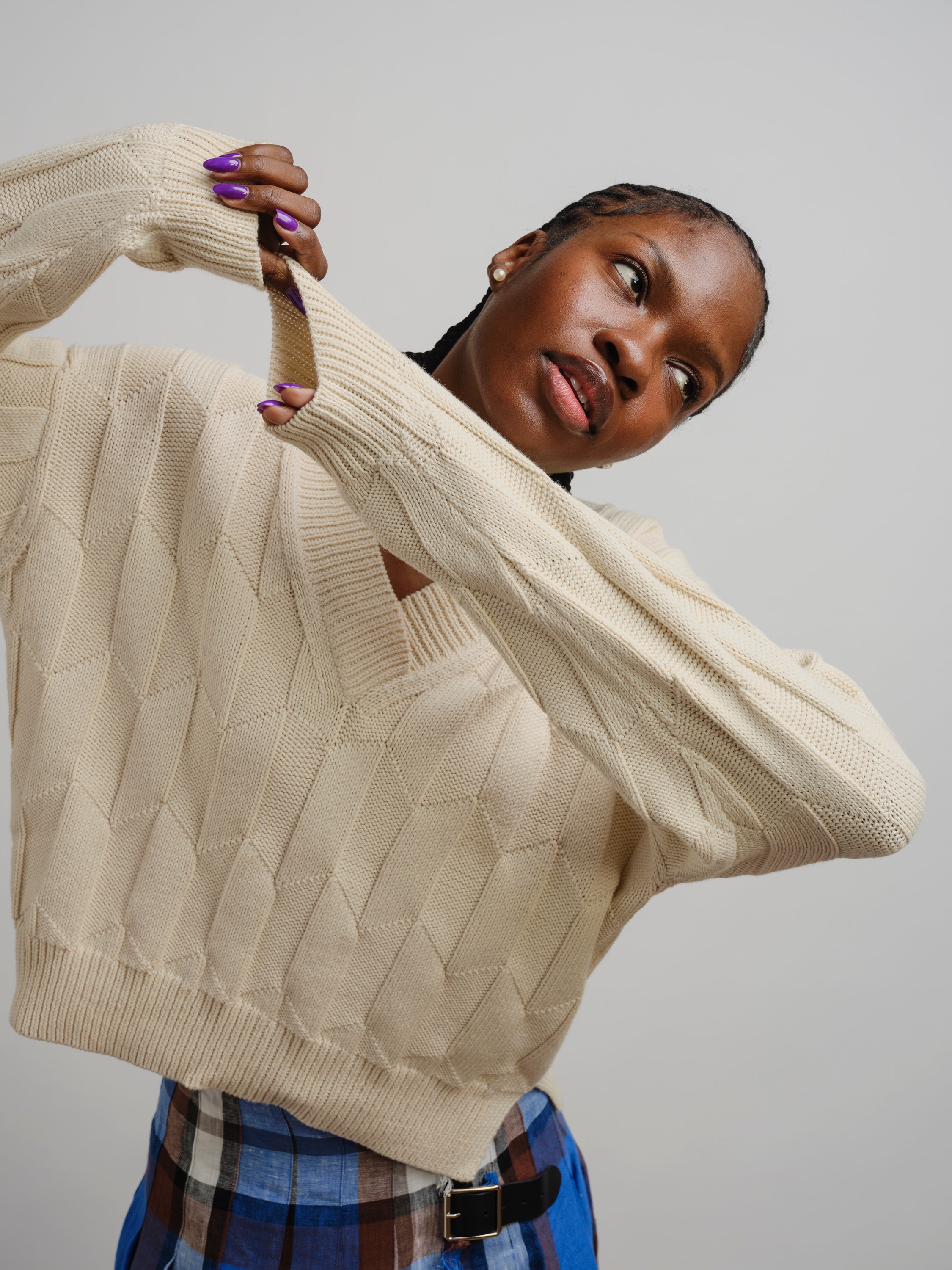 Lilly Chevron V-Neck Sweater - Plaster