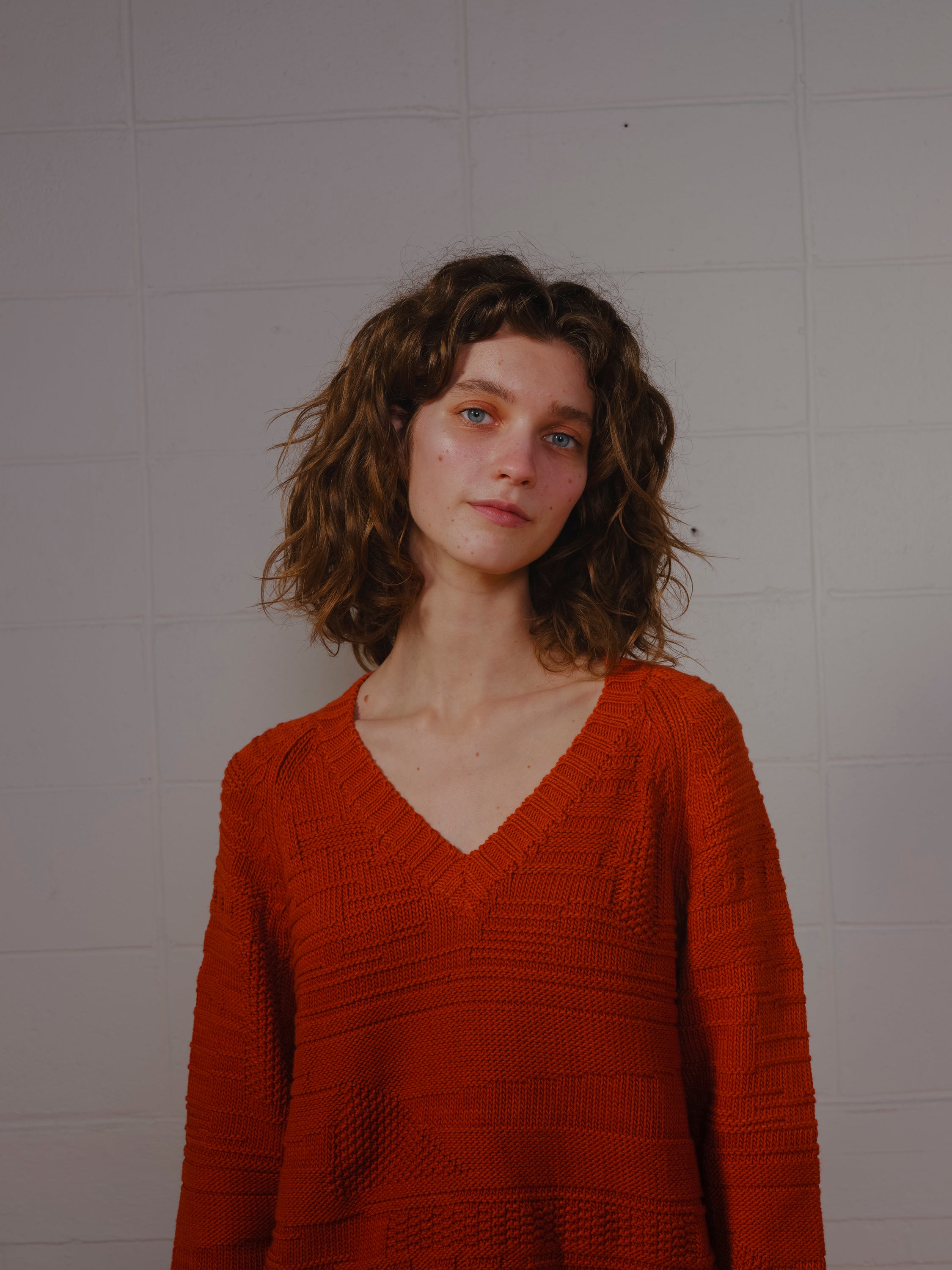 Klee Textured L/S V-Neck - Tomato