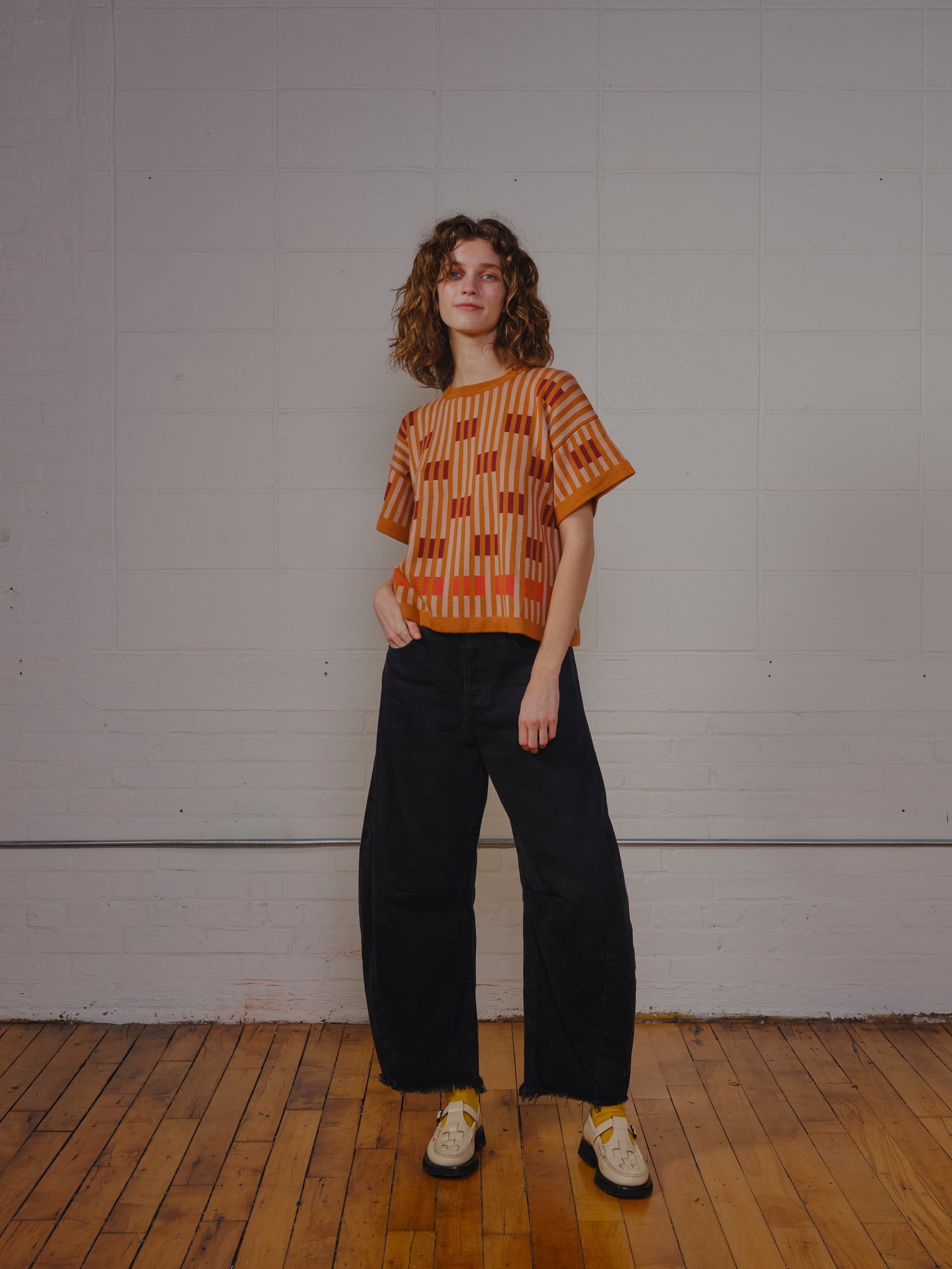 Bauhaus Short Sleeve Sweater Tee - Venus
