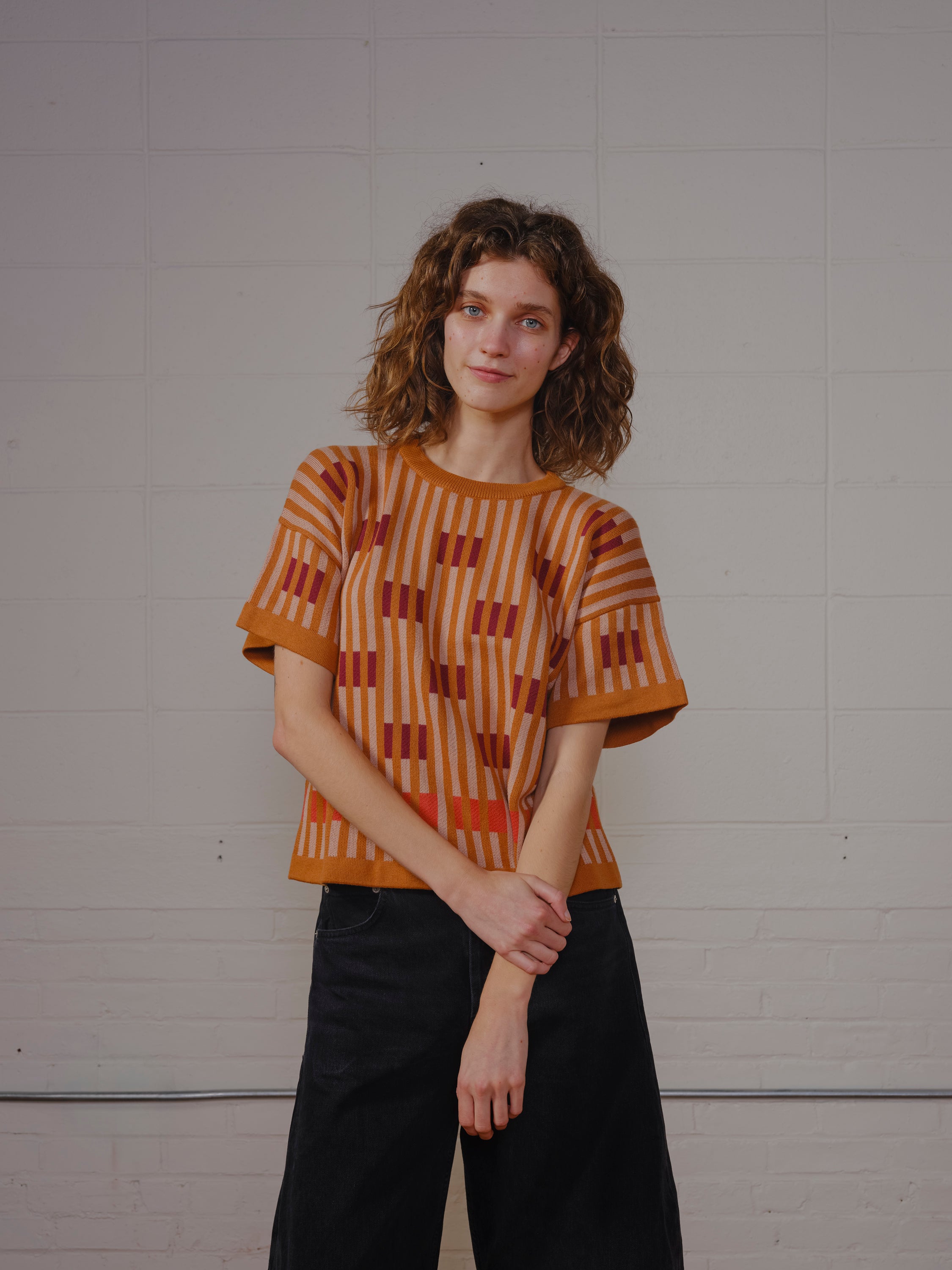 Bauhaus Short Sleeve Sweater Tee - Venus
