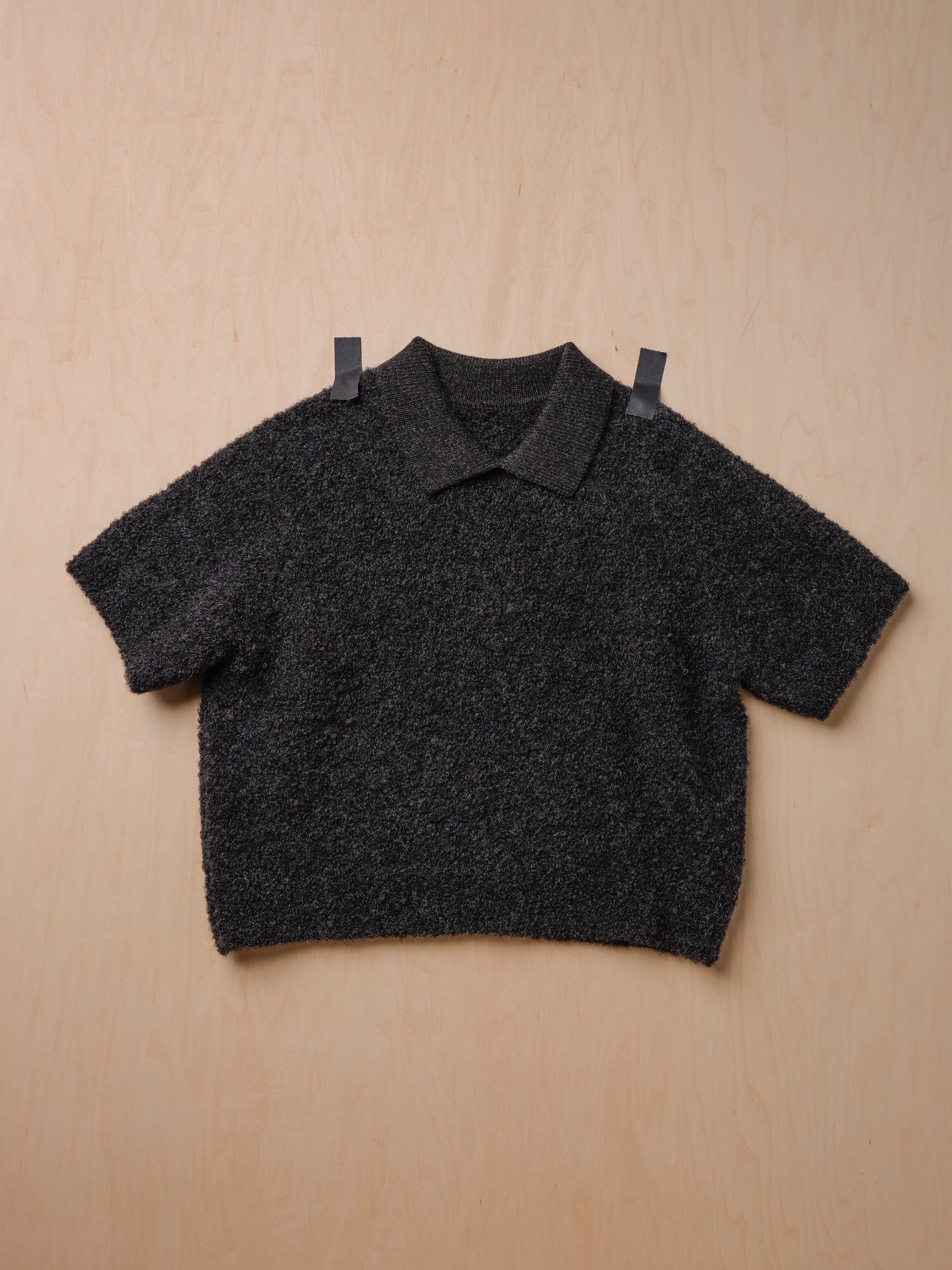 Bouclé Collared Ruben Tee - Anthracite