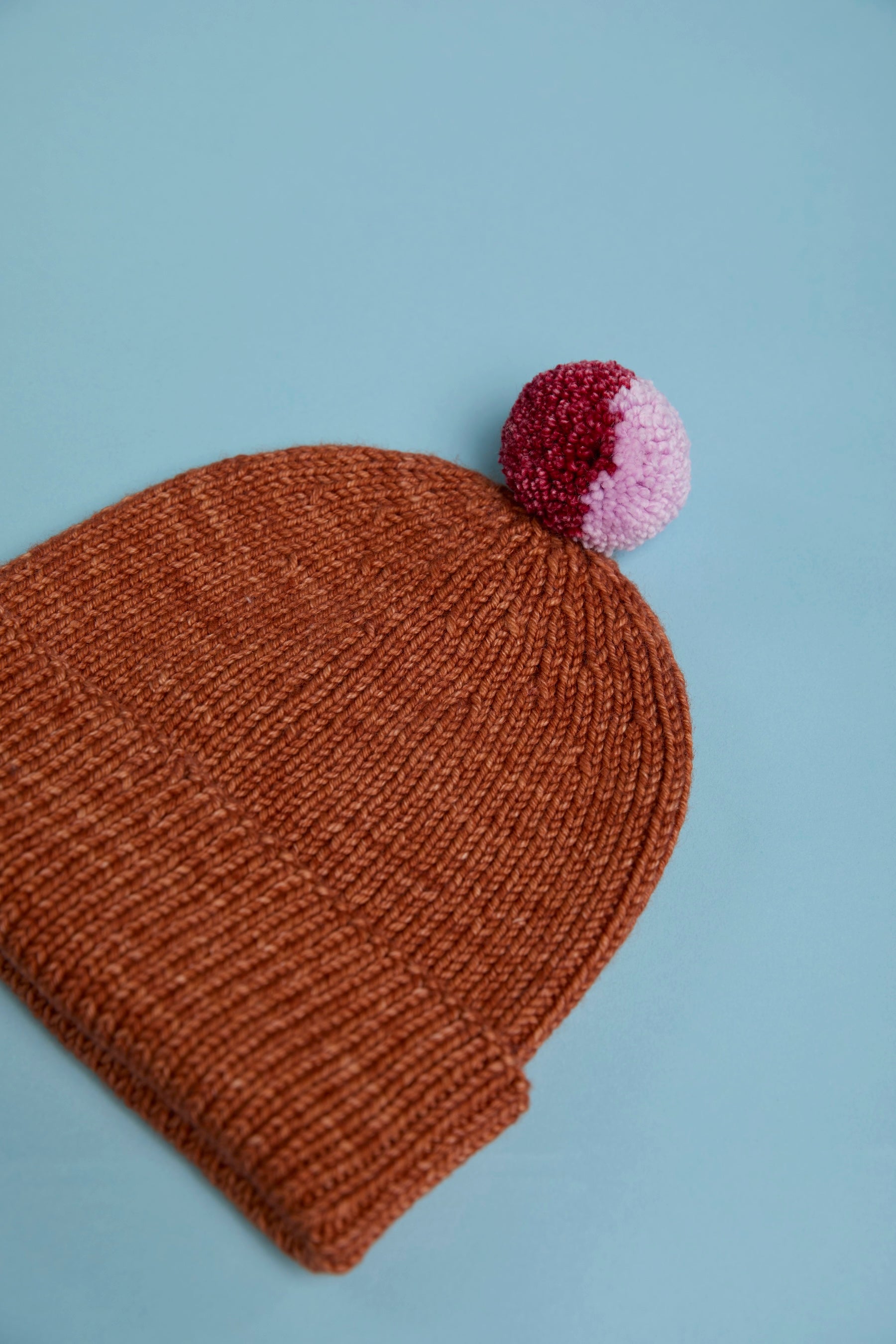 Klee Classic Rib Beanie - That 70's Couch
