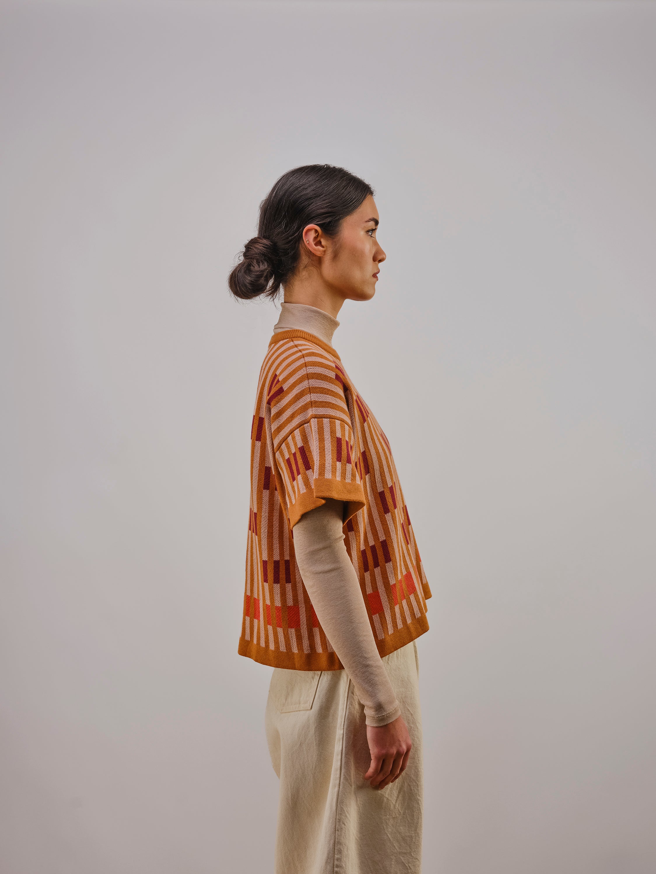 Bauhaus Short Sleeve Sweater Tee - Venus